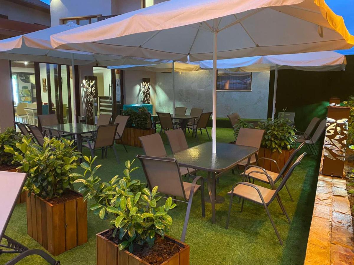 Guest House Wishmore بانيا المظهر الخارجي الصورة